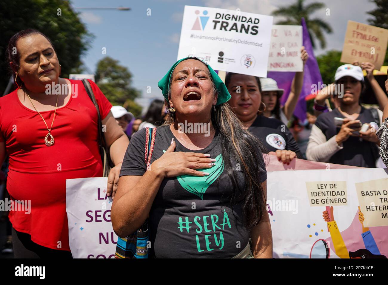 San Salvador, El Salvador. 08th Mar, 2023. A woman wears a T-shirt in support of the right to abortion during a rally on International Women's Day. In El Salvador, abortions are generally prohibited and punishable by imprisonment. Even miscarriages are subject to drastic penalties. Credit: Camilo Freedman/dpa/Alamy Live News Stock Photo