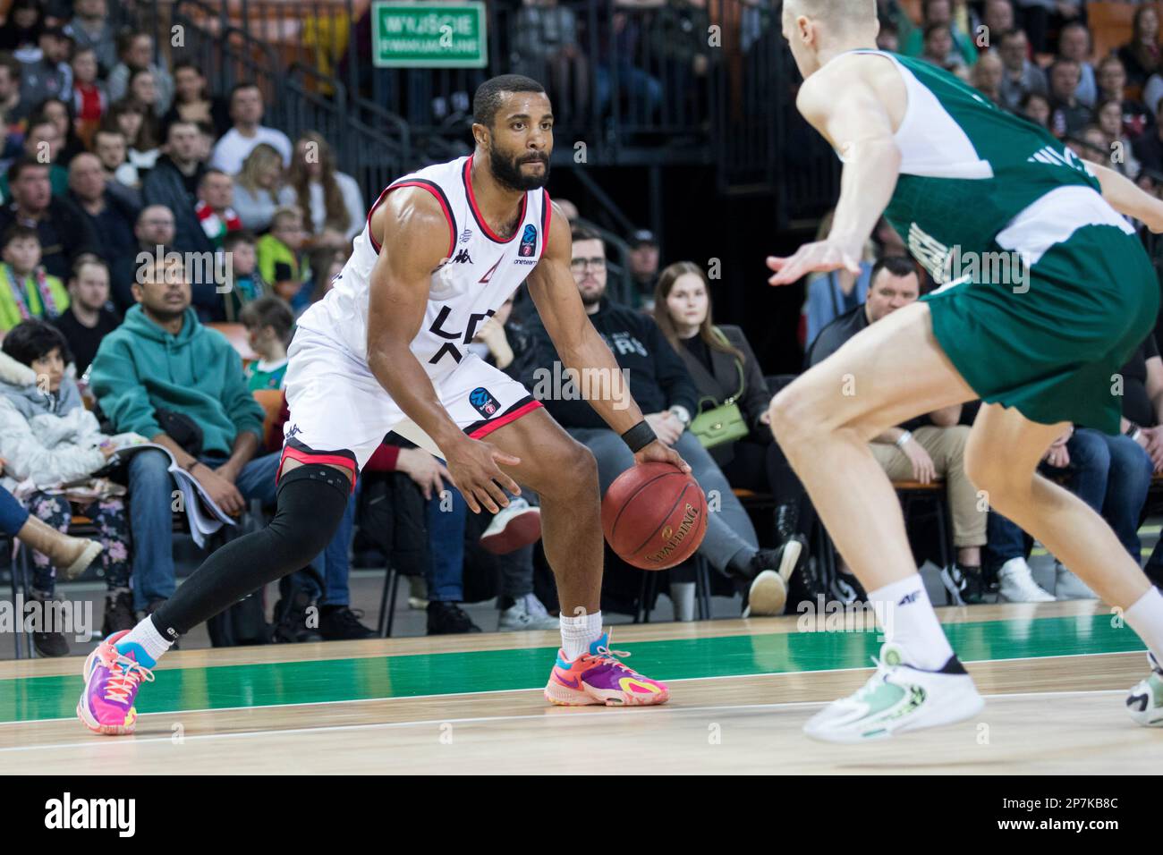 Wroclaw, Poland, March 8th, 2023. 7DAYS EuroCup: WKS Slask Wroclaw vs London Lions in Centennial Hall. Pictured: #4 Jordan Taylor  © Piotr Zajac/Alamy Live News Stock Photo