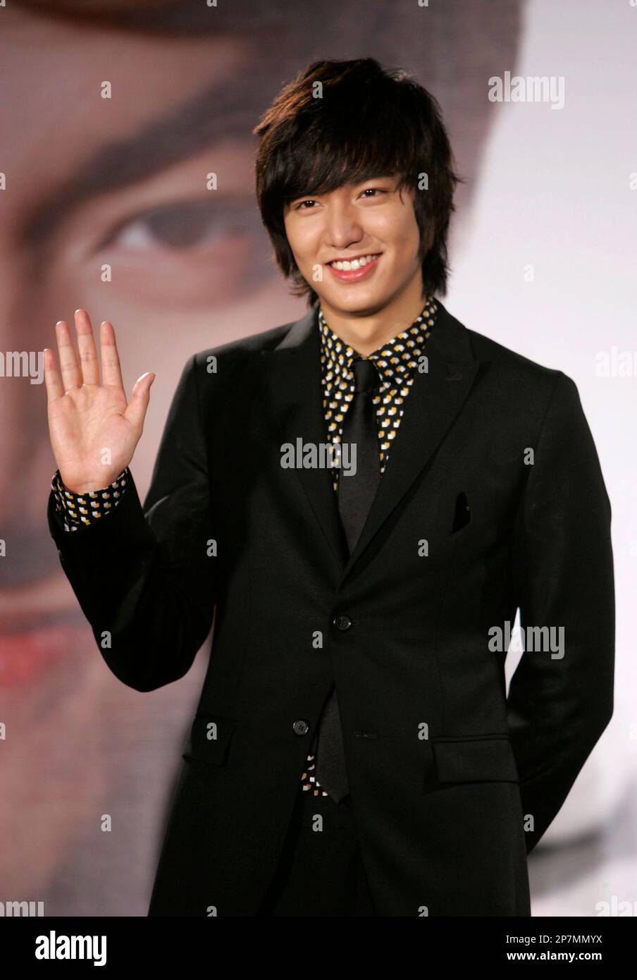South Korean actor Lee Min Ho, leader of the famed F4 Taipei, poses for media in Taipei, Taiwan, Monday, Dec. 14, 2009. Lee is best known for his leading role as the leader of F4, Goo Joon Pyo, in the Korean adaptation of the popular manga drama series, Hana Yori Dango, titled Boys Before Flowers, in 2009. (AP Photo/Wally Santana) Stock Photo