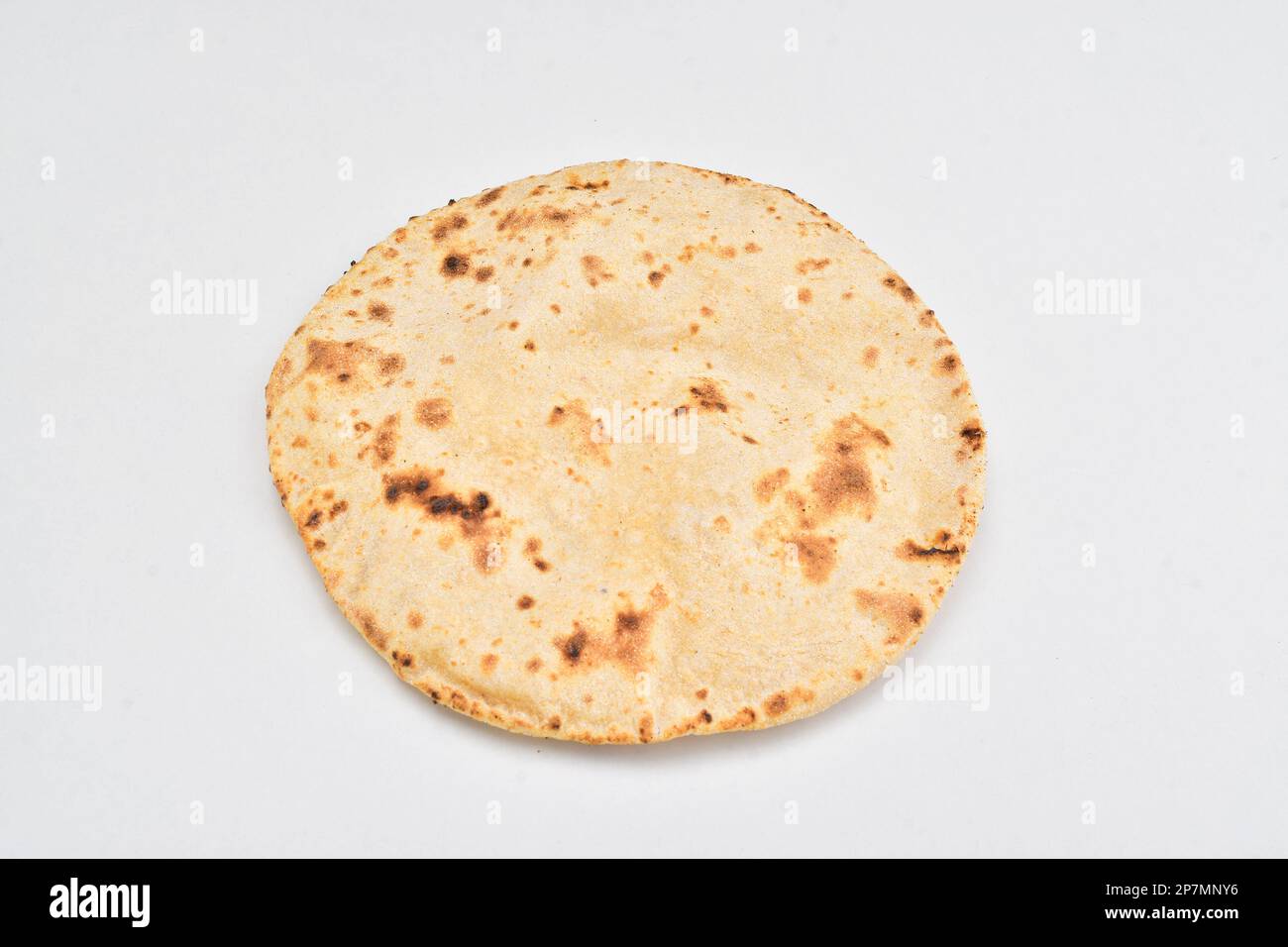 https://c8.alamy.com/comp/2P7MNY6/tawa-roti-isolated-on-white-background-indian-wheat-bread-2P7MNY6.jpg