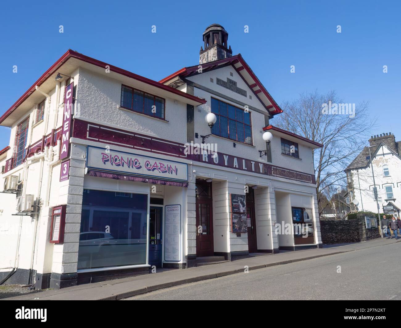 Modern digital cinema projector hires stock photography and images Alamy