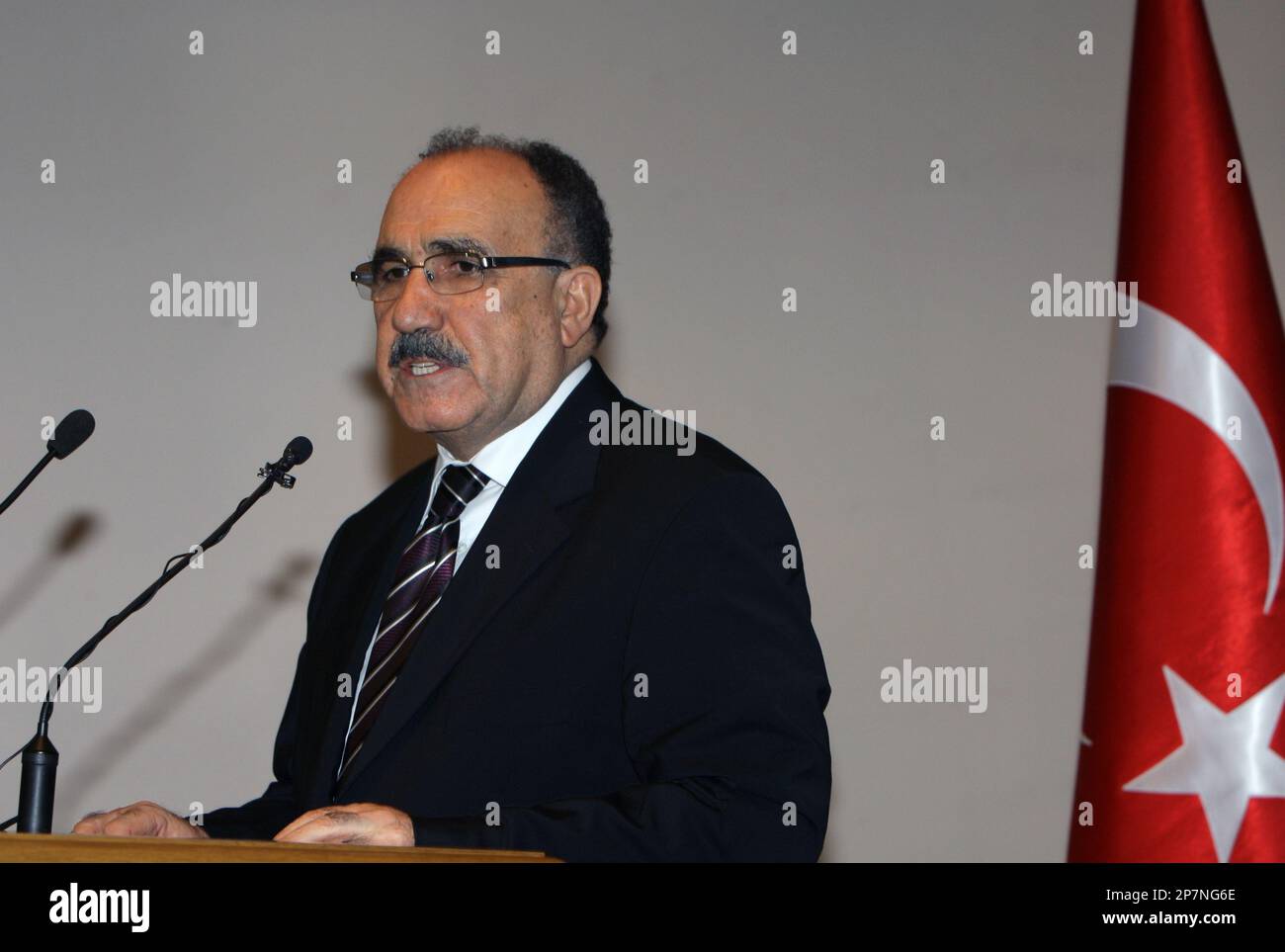 Turkish Interior Minister Besir Atalay speaks to the media about his government's 'Kurdish initiative' in Ankara, Turkey, Monday, Dec. 7, 2009 as attackers raked a military vehicle with automatic weapons on Monday, killing at least seven Turkish soldiers in an ambush in foggy weather in the town of Resadiye, Tokat in central Turkey, authorities said. Authorities could not identify the attackers but Kurdish and leftist militants are active in the area. (AP Photo/Burhan Ozbilici) Stock Photo