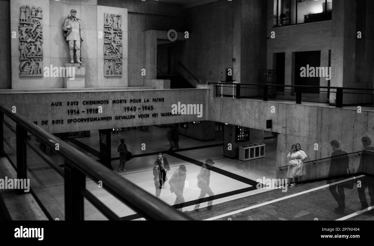 stairs at central station Stock Photo - Alamy