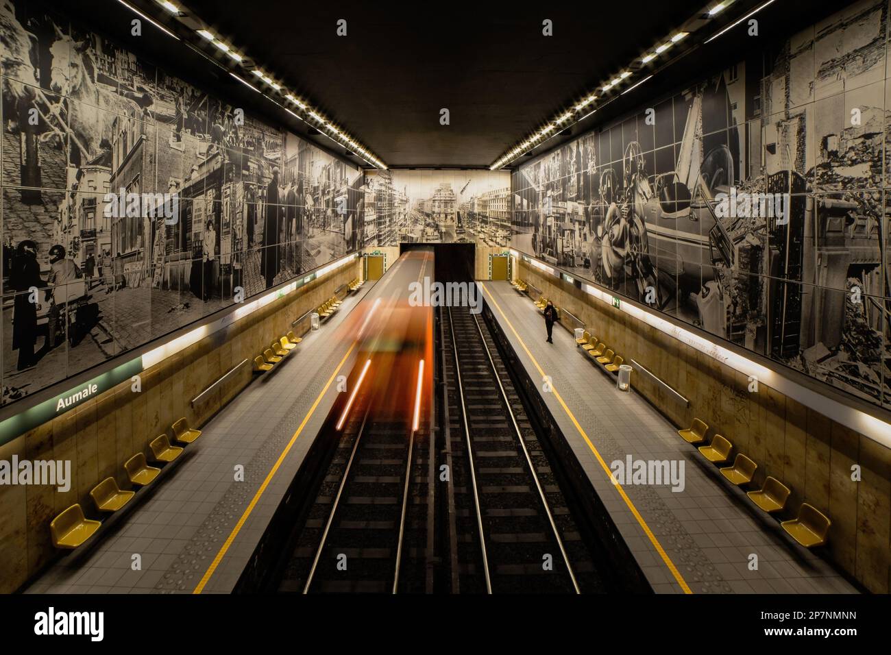 Giant, mural at aumale metro station, Brussels Stock Photo Alamy