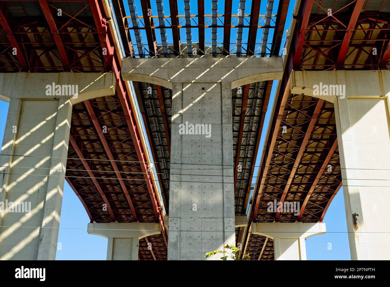 New center span construction on the Interstate 480 bridge south of Cleveland, Ohio, in preparation for replacement of the existing spans Stock Photo