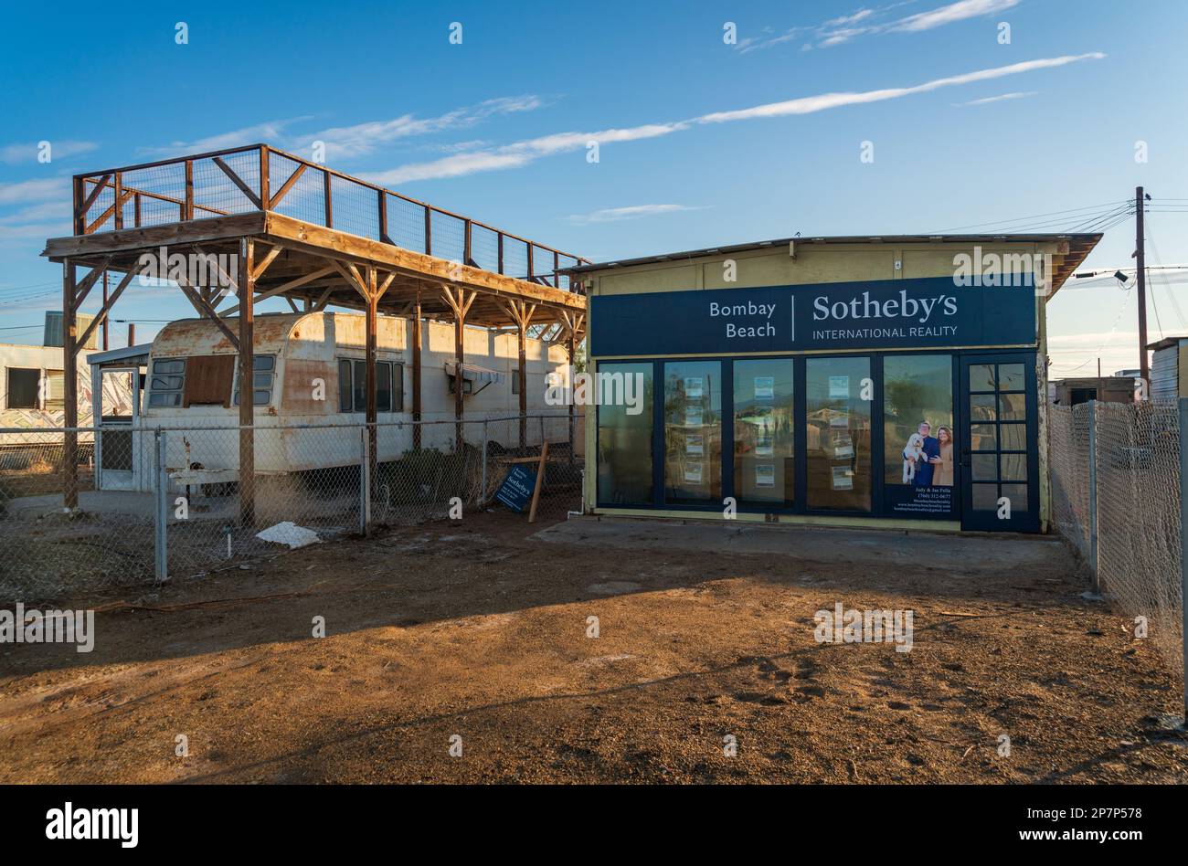 Housing at the Salton Sea on a Sunny Summer Day Stock Photo Alamy