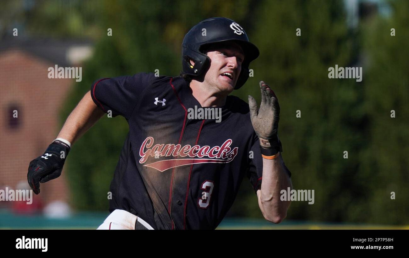 South Carolina shortstop Braylen Wimmer runs home during an NCAA