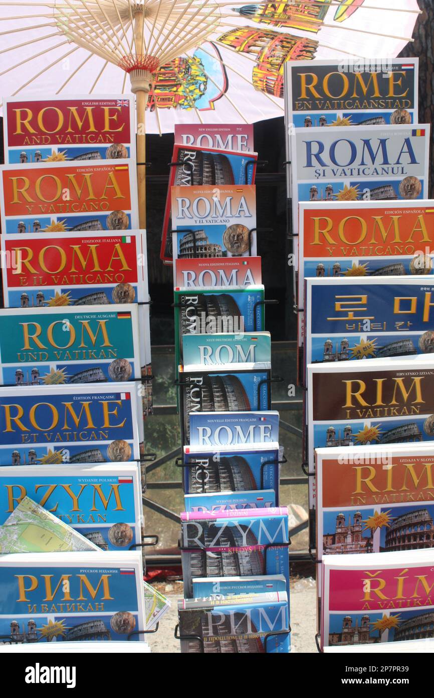 Rome and tourist guide hi-res stock photography and images - Alamy