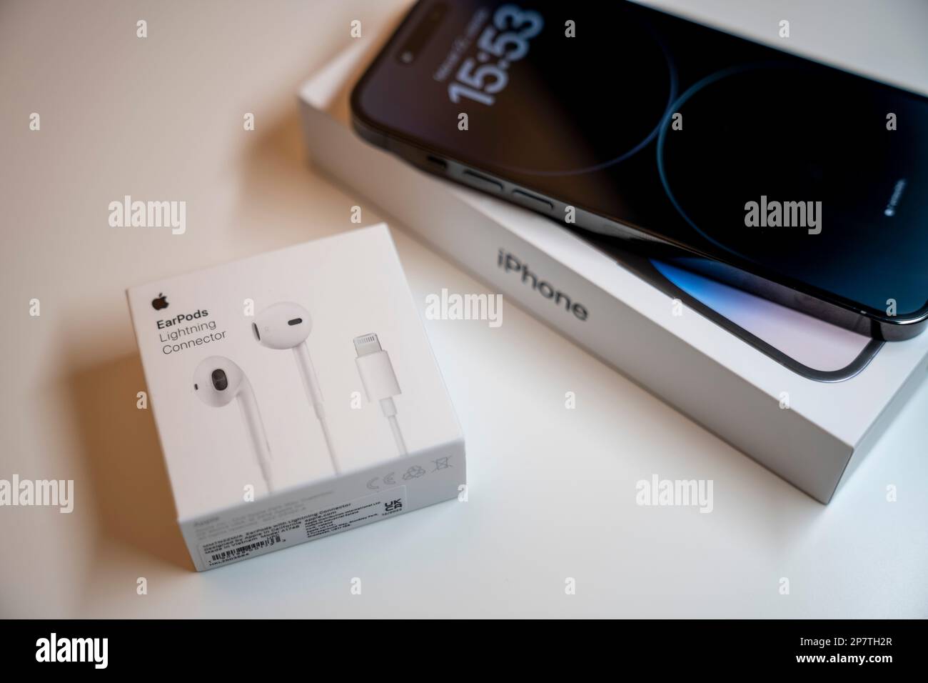 New iPhone 14 pro max and Apple Earpods, Airpods white earphones for