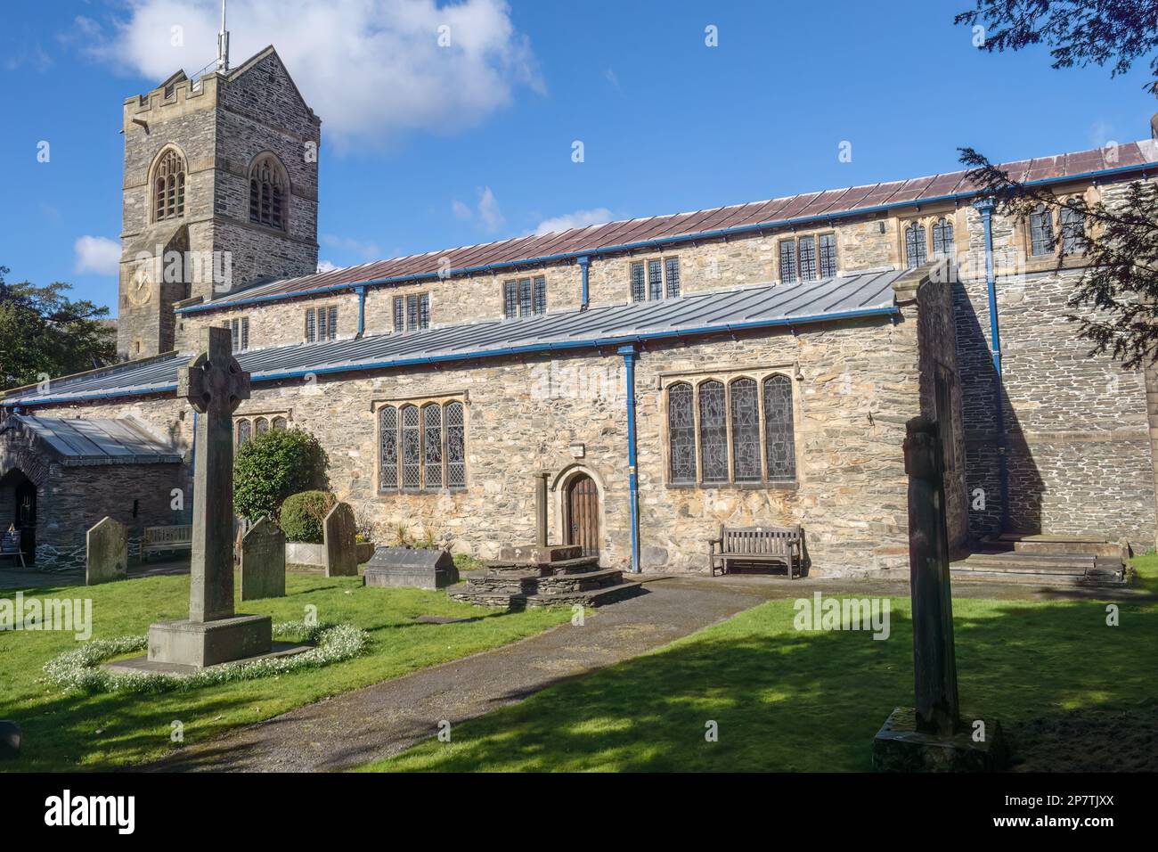 07.03.2023 Windermere, Cumbria, UK.St Martin's Church stands in the centre of the town of Bowness-on-Windermere, Cumbria, England. It is an active Ang Stock Photo