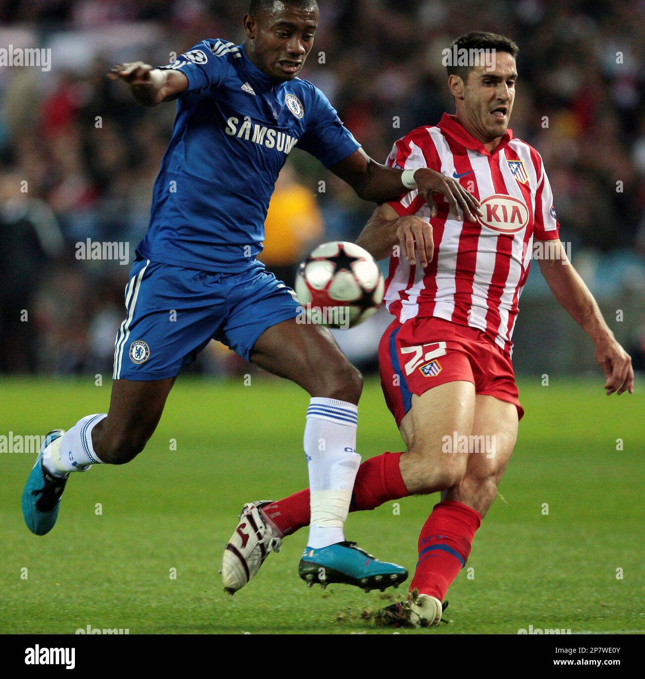 Atletico Madrid's Pablo Ibanez, right, vies for the ball with Chelsea's  Salomon Kalou, from Ivory Coast, during their Group D Champions League  soccer match in Madrid, Tuesday Nov. 3, 2009. (AP Photo/Arturo