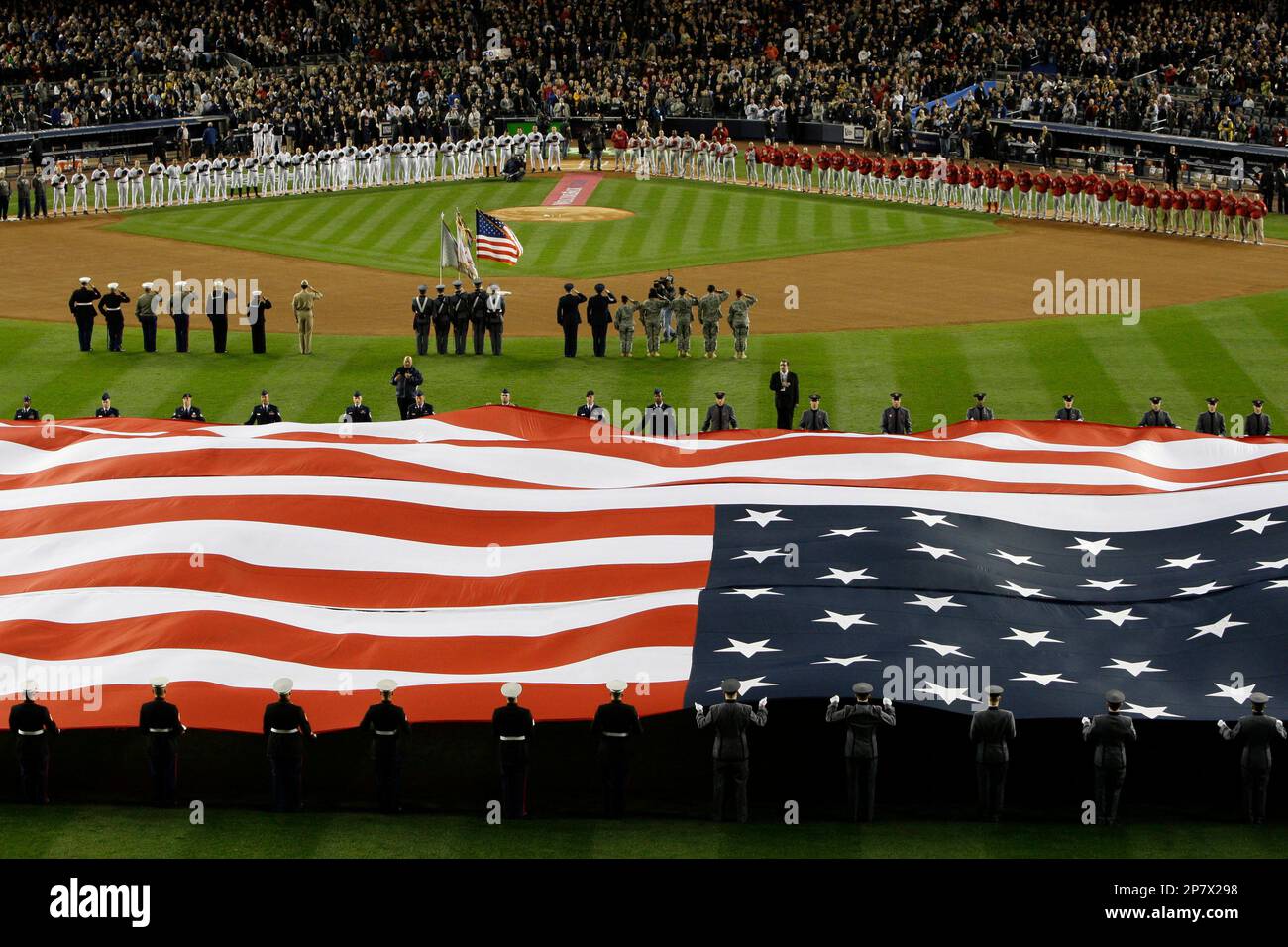 HOme of NEw York Yankees Store Editorial Photo - Image of patriotic, nred:  172802856