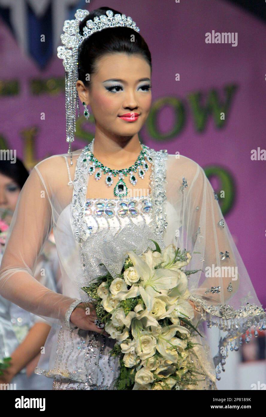 asian dress fashion HanfuHmong Beauty Girl|Tang Exotic Clothing