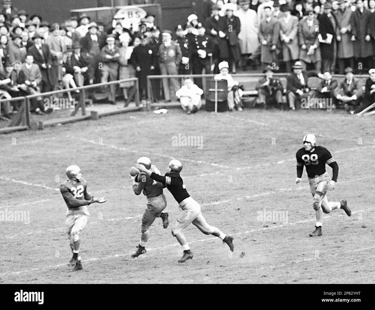 FILE In this Nov. 9, 1946, file photo, Notre Dame's Emil Sitko