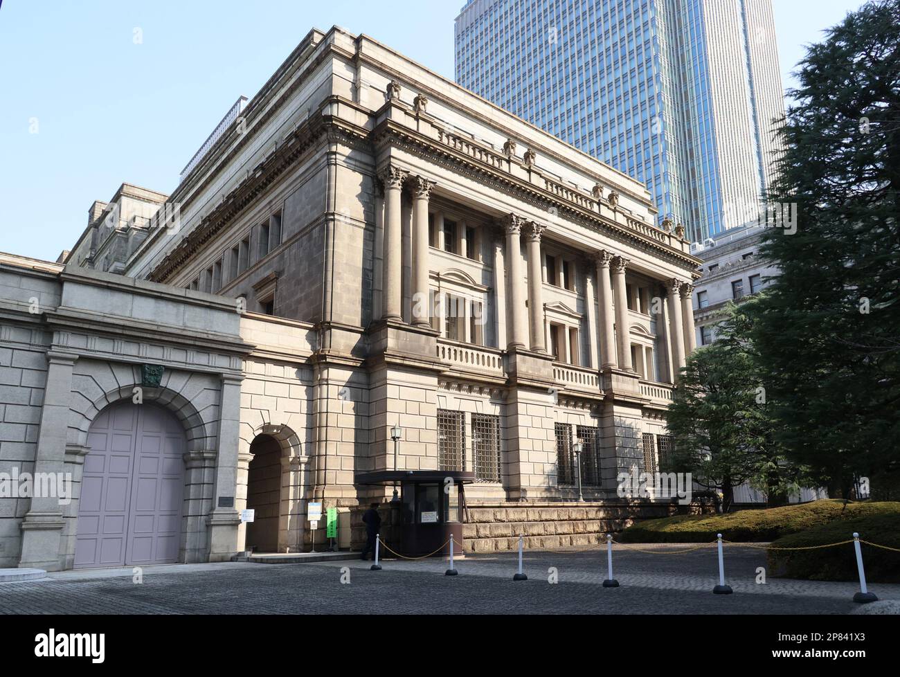 Bank of Japan Policy Dilemma Amid 10-Year JGB Yield Surge to 2007 Highs