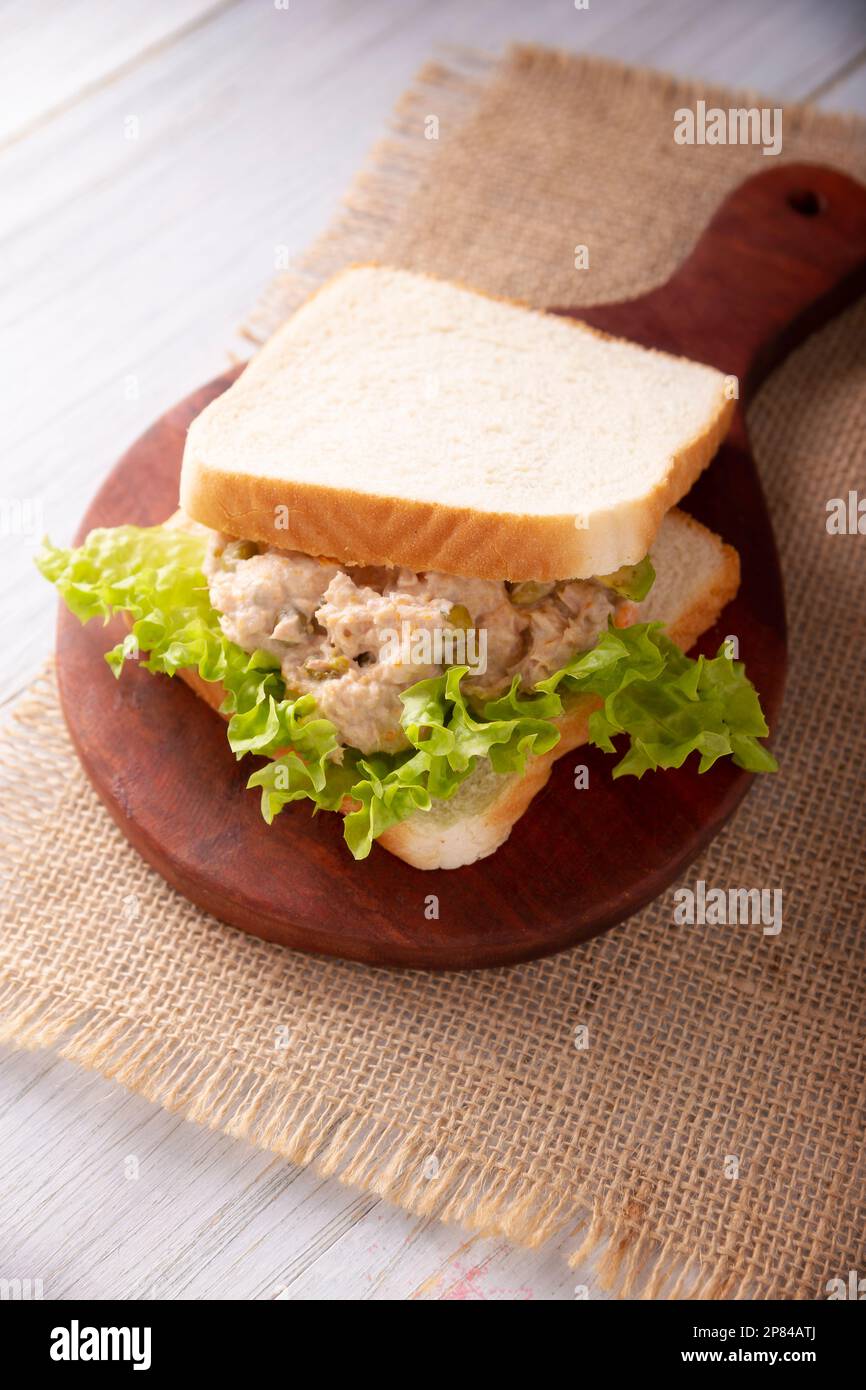 Tuna sandwich. It is a quick, simple and nutritious recipe, Healthy