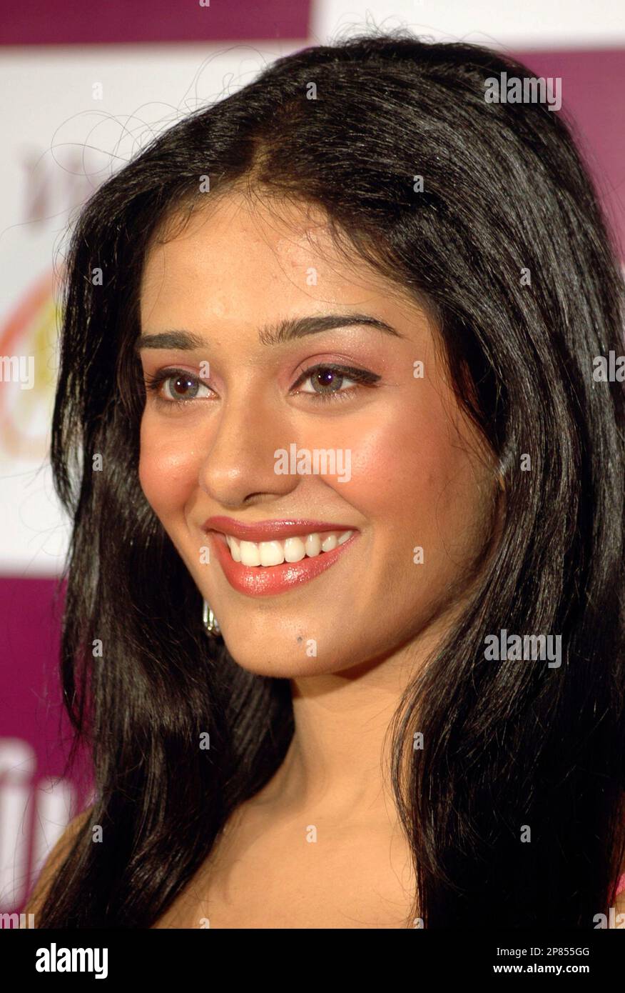 Bollywood actress Amrita Rao looks on during a press conference in  Ahmadabad, India, Wednesday, Aug. 26, 2009. (AP PhotoAjit Solanki Stock  Photo - Alamy