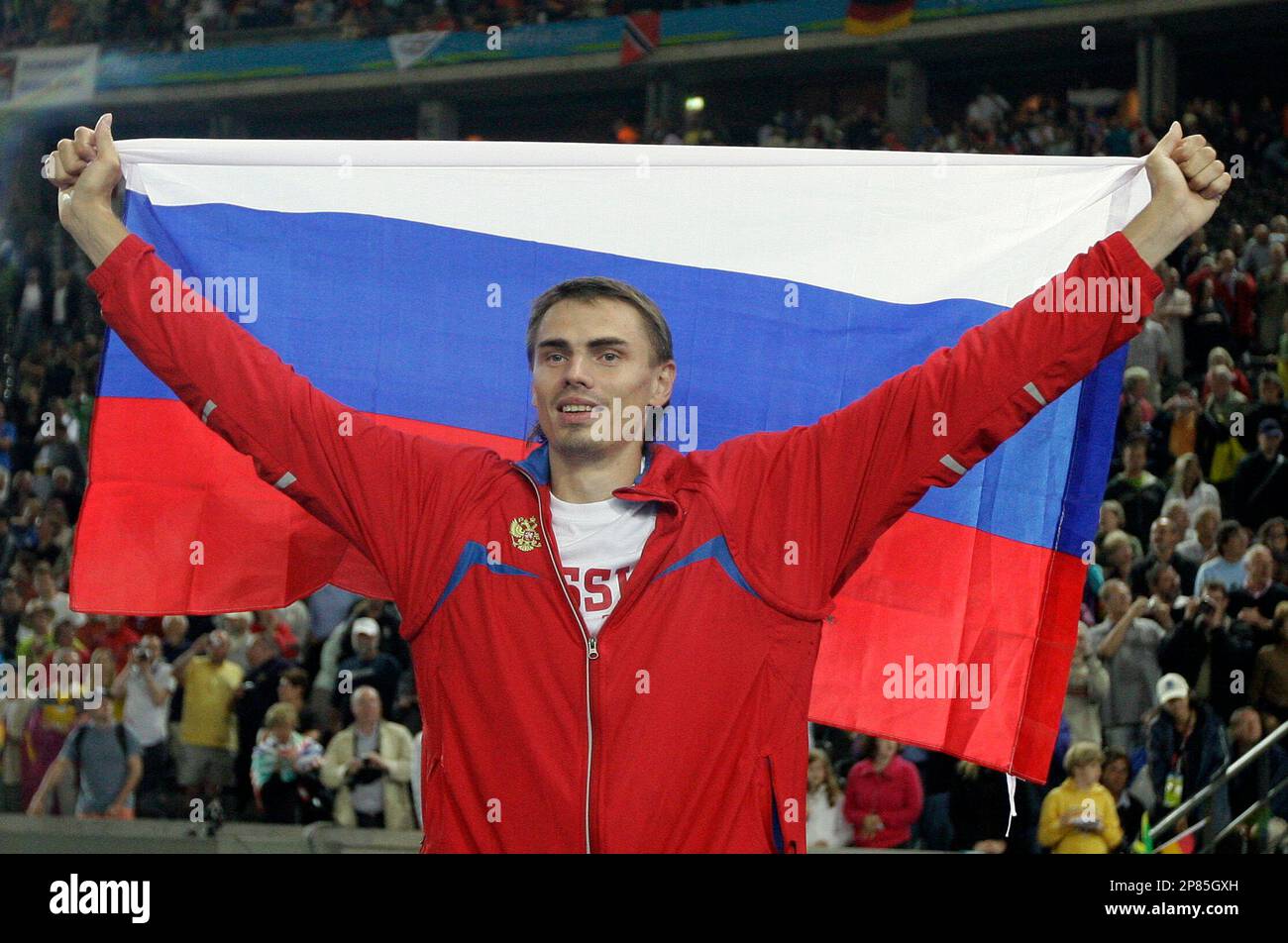 Russia's Yaroslav Rybakov celebrates after winning the gold medal in ...