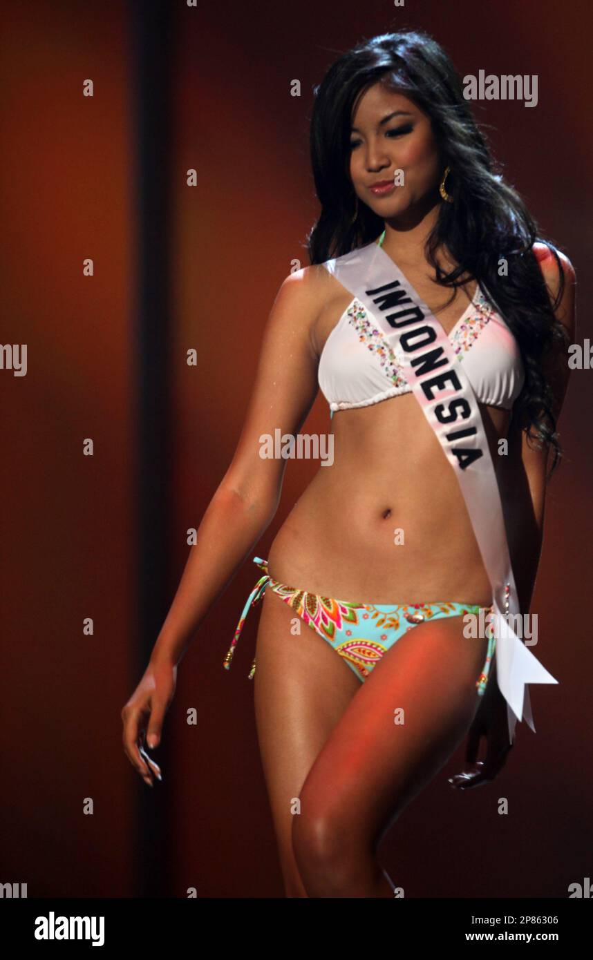 Miss Indonesia Zivanna Letisha Siregar Walks During The Swimsuit Event