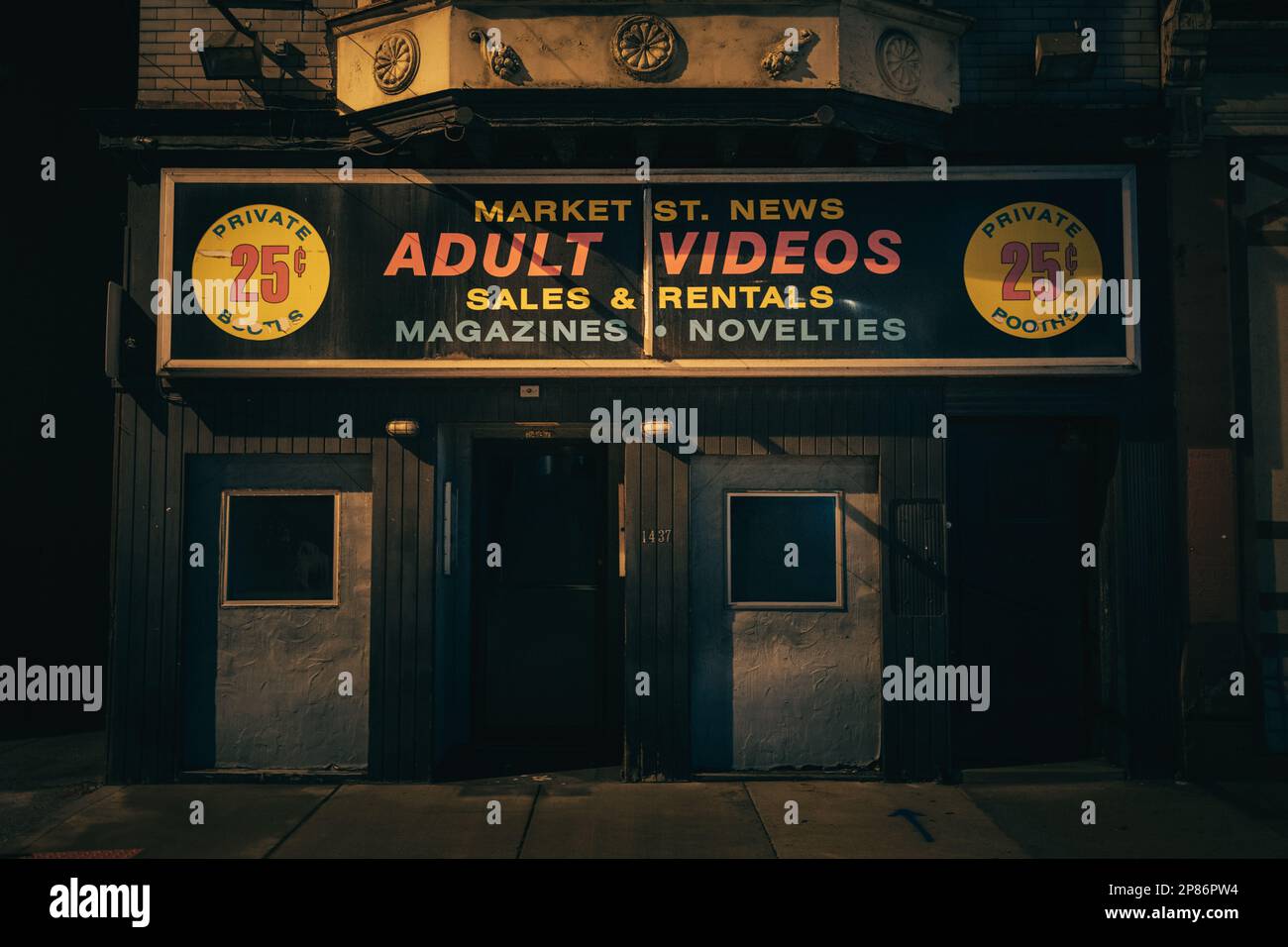 Market Street News vintage sign Wheeling West Virginia Stock Photo