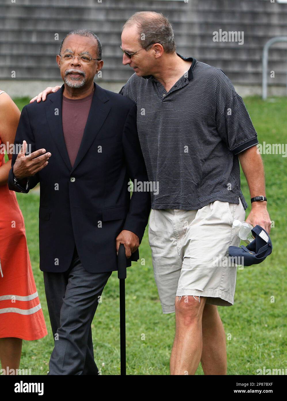 Harvard professor Henry Louis Gates, Jr., walks with fellow Yale