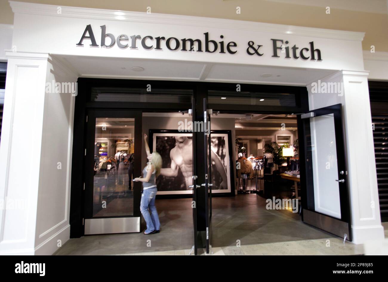 Abercrombie And Fitch Employee