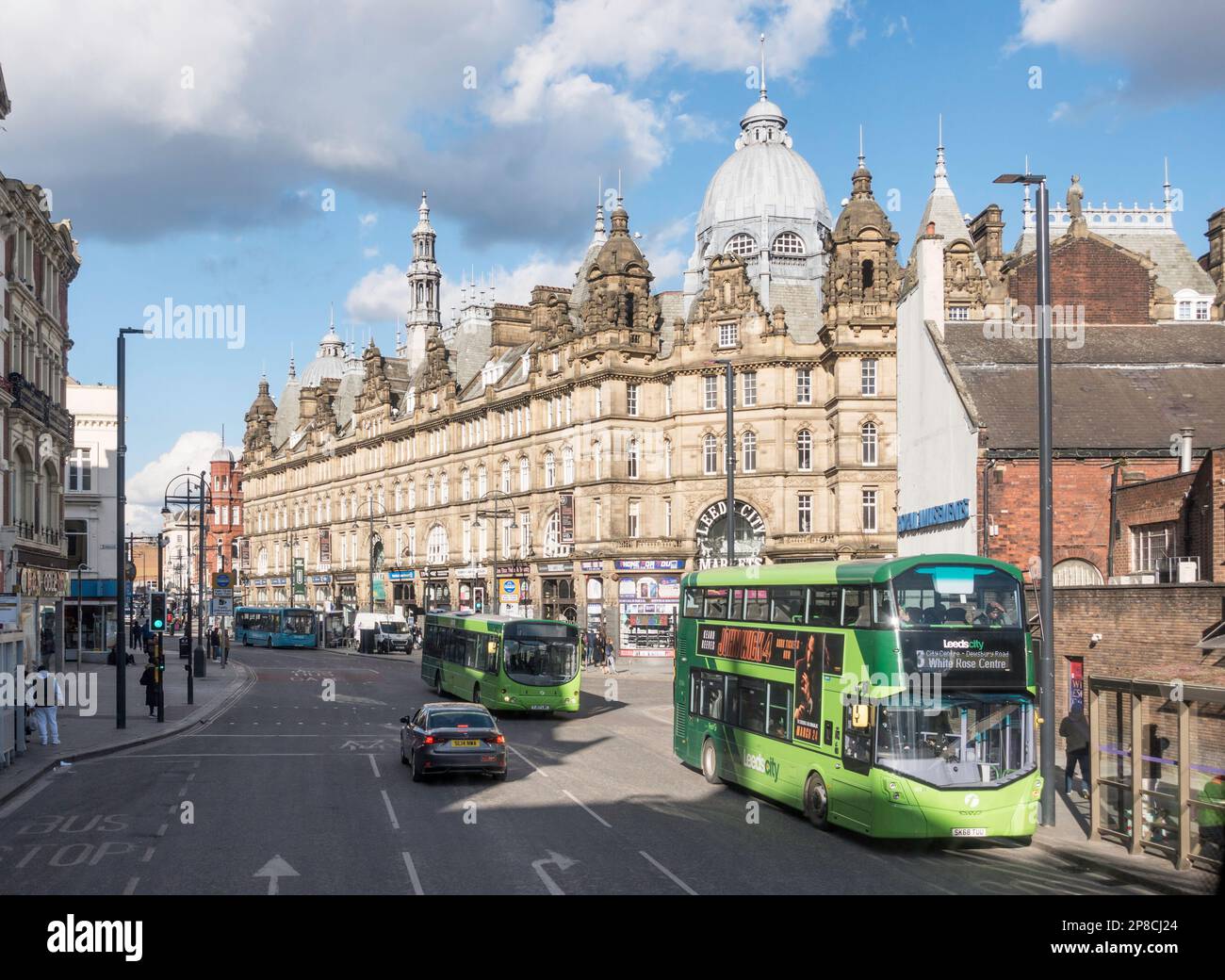 Bus stop in leeds hires stock photography and images Alamy