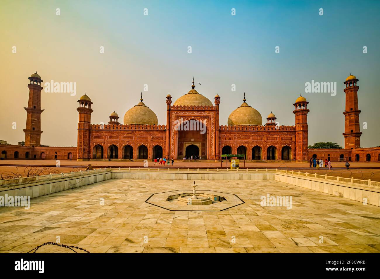 Badshahi mosque is one of the few significant architectural monuments built during Emperor Aurangzeb's long rule from 1658 to 1707. It is presently th Stock Photo