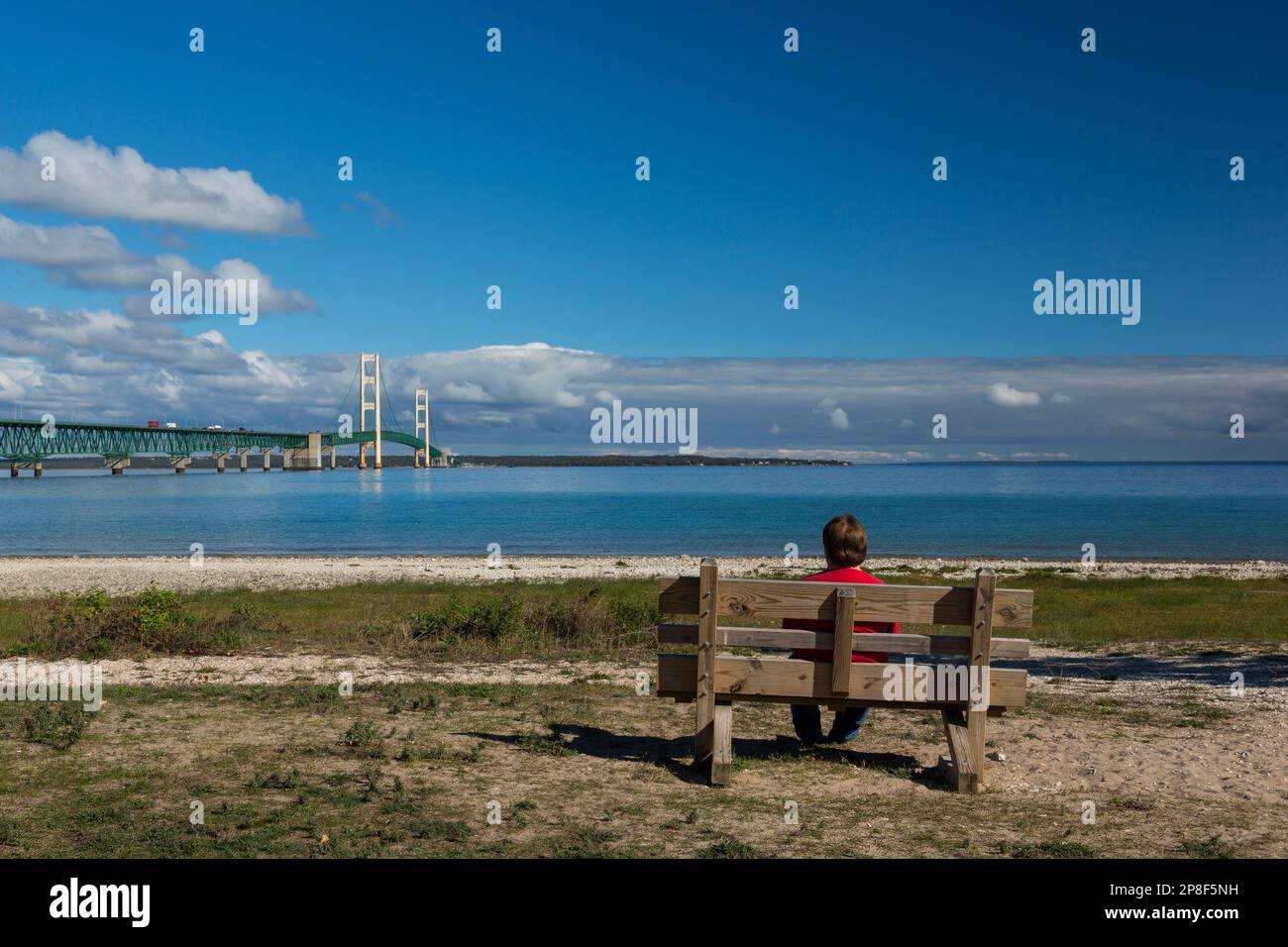 Man on mackinac bridge hi-res stock photography and images - Alamy