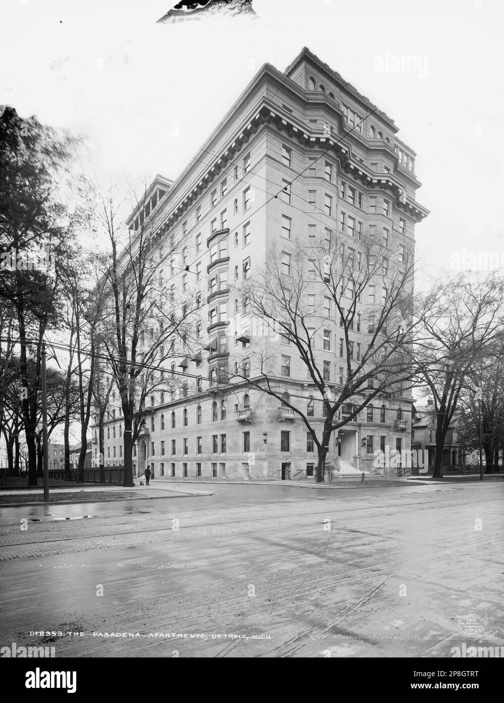 "English Pasedena Apartments — at 2170 East Jefferson Avenue, Detroit