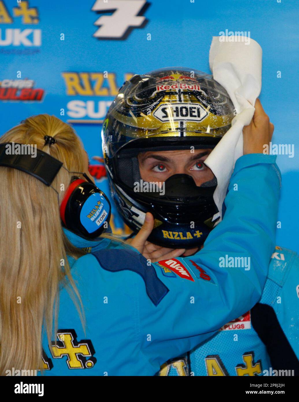 chris vermeulen shoei helmet Australian Chris Vermeulen has his helmet wiped by team staff in the pits  during free practice, ahead of Sunday's Japanese motorcycling Grand Prix at  Twin Ring Motegi circuit, north of Tokyo, Saturday,