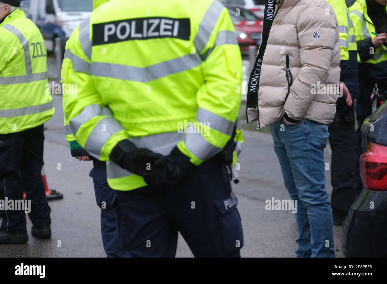 Leipzig, Germany. 09th Mar, 2023. Police officers check a motorist on ...