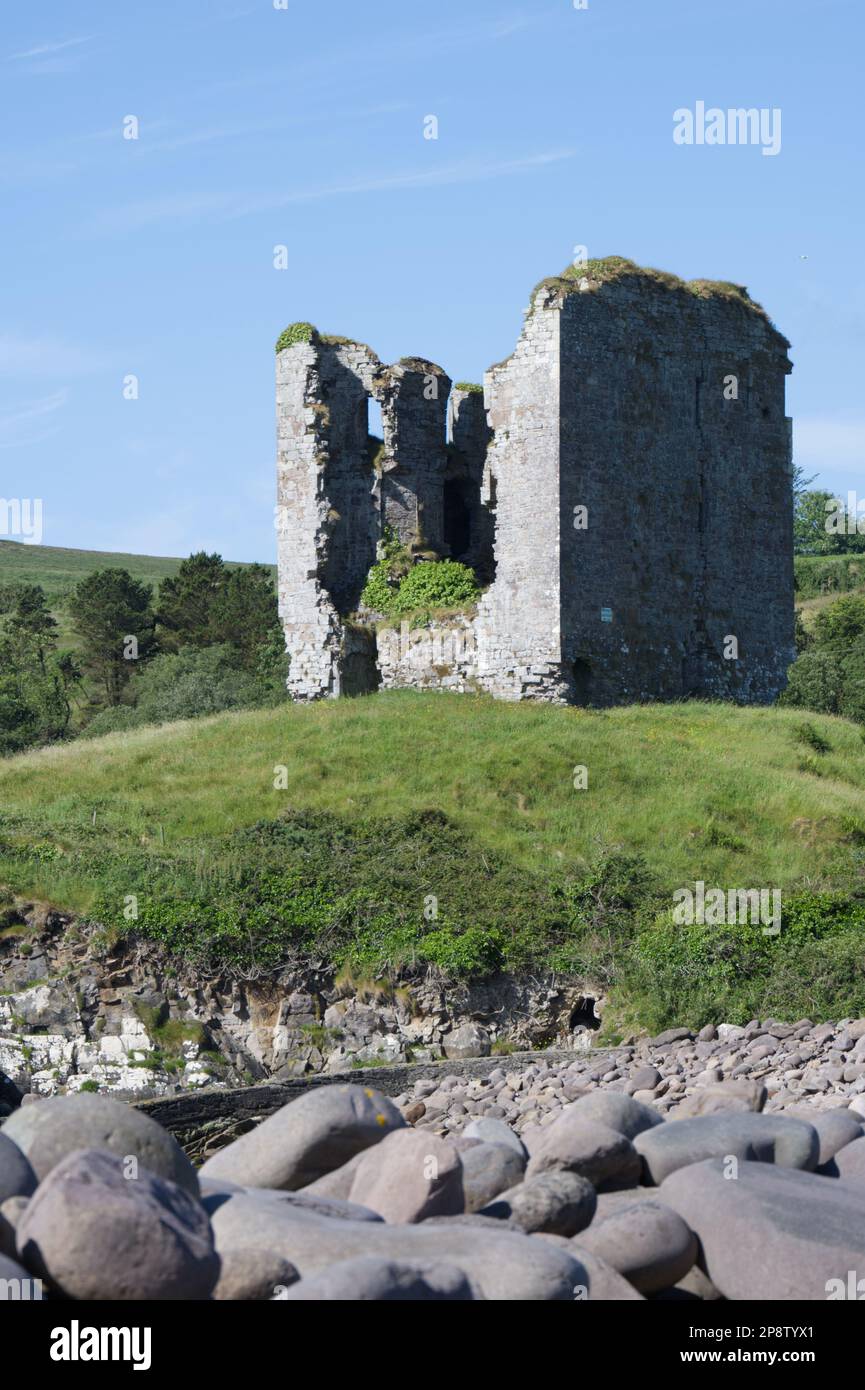 Minard Castle Tower House Dingle Peninsula Co Kerry EIRE Stock Photo