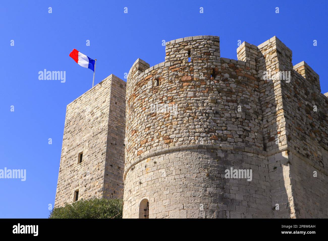 A closeup view at the Fortress with the french national flag in the