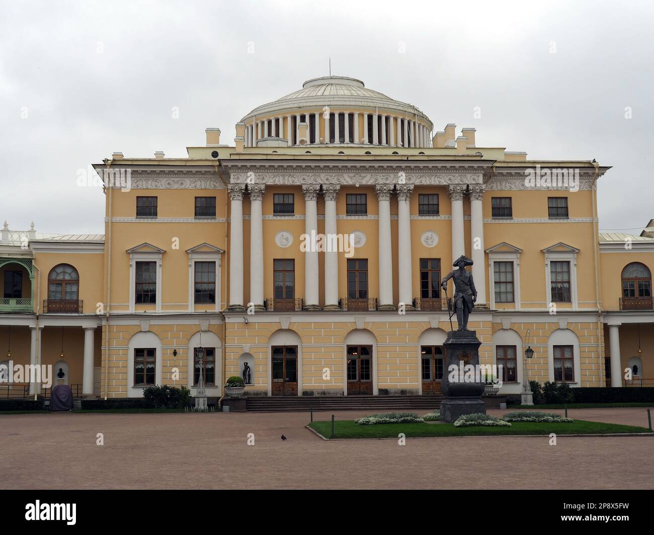 Pushkinsky hi-res stock photography and images - Alamy