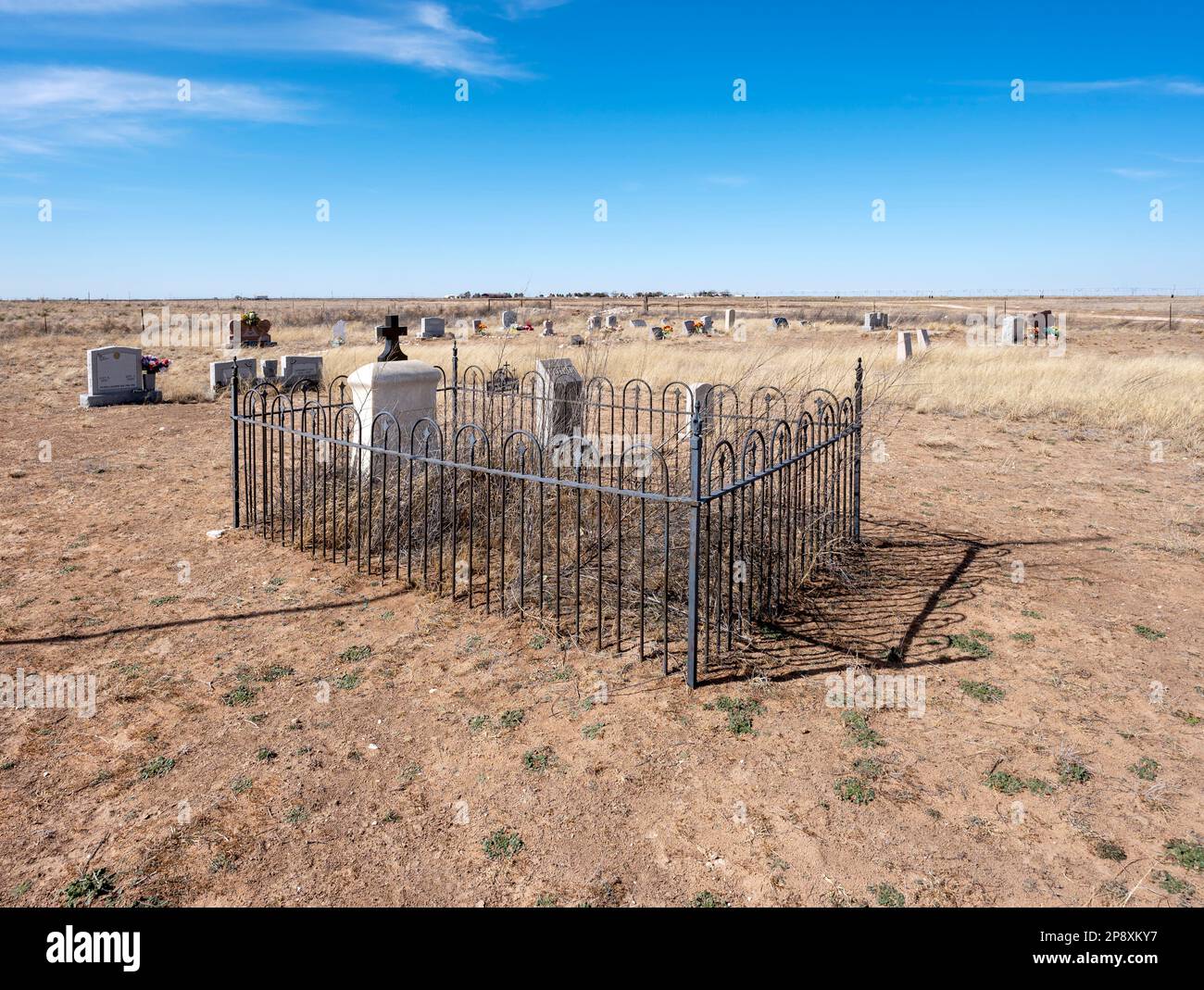 Teague Cemetery (aka Knowles Cemetery) in the desert landscape near the city of Hobbs, New Mexico, USA Stock Photo