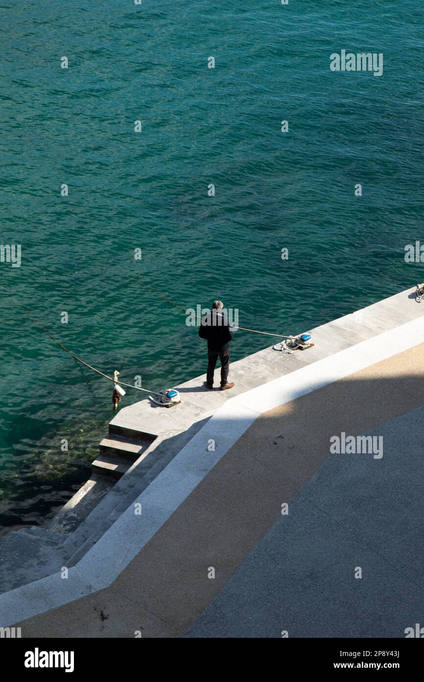 Human wharf hi-res stock photography and images - Alamy