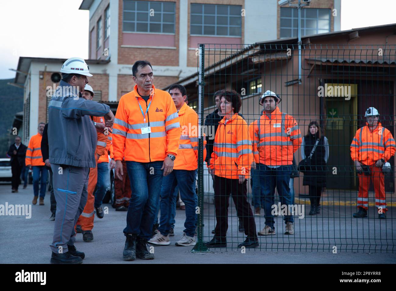 Suria, Spain. 09th Mar, 2023. Iberpotash managing director Patricio Chacana leaves the mining company's premises to give a press briefing on the accident. On Thursday 9 March, at the Iberpotash mine in Suria, three people died at a depth of 900 metres after a landslide. Two of them were master's degree students at the Escola Politècnica Superior d'Enginyeria de Manresa. Credit: SOPA Images Limited/Alamy Live News Stock Photo