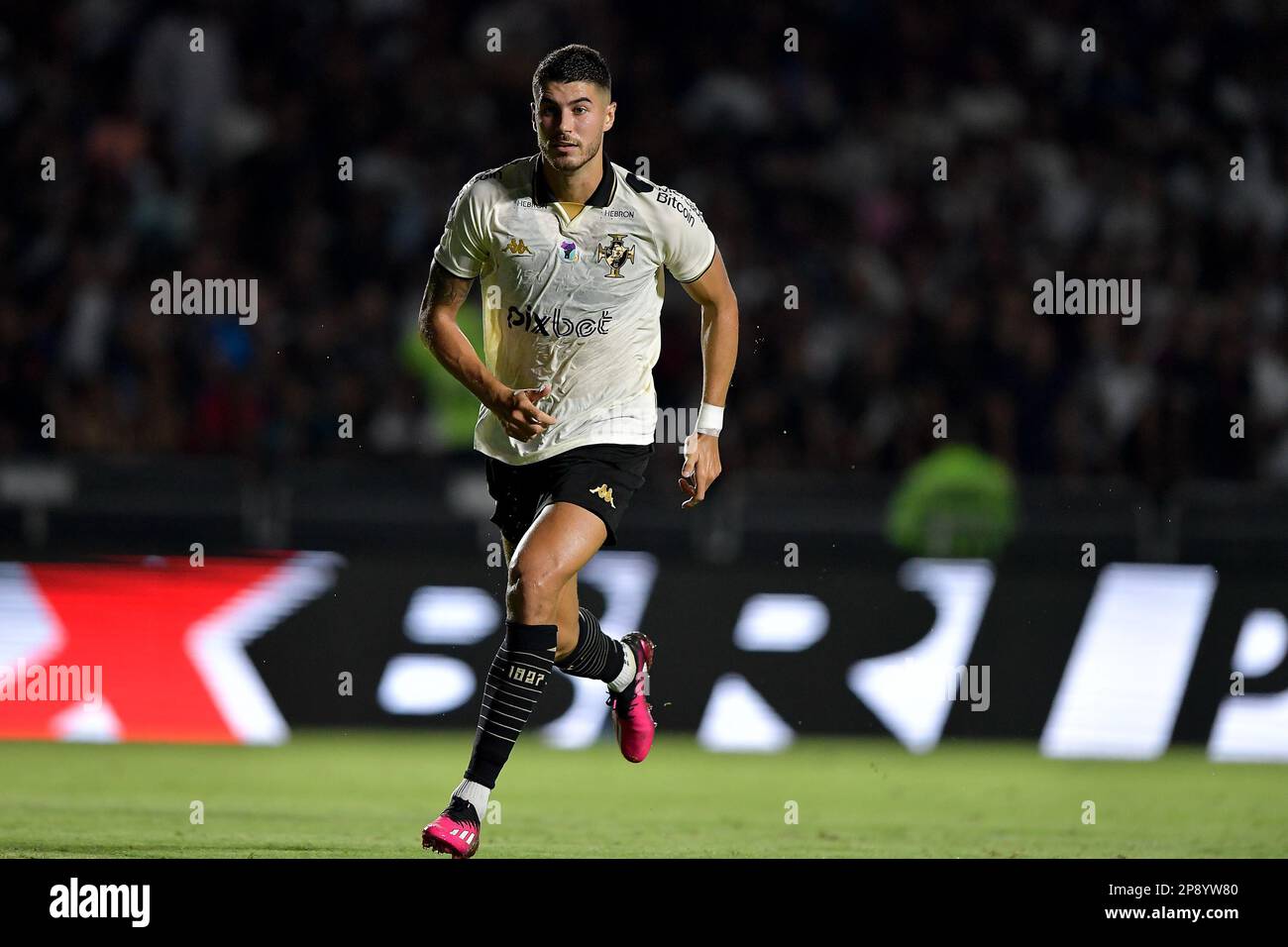 Rio De Janeiro, Brazil. 10th Mar, 2023. RJ - Rio de Janeiro - 03/09/2023 -  CARIOCA 2023, VASCO X BANGU - Vasco player Leo Jardim during a match  against Bangu at Sao