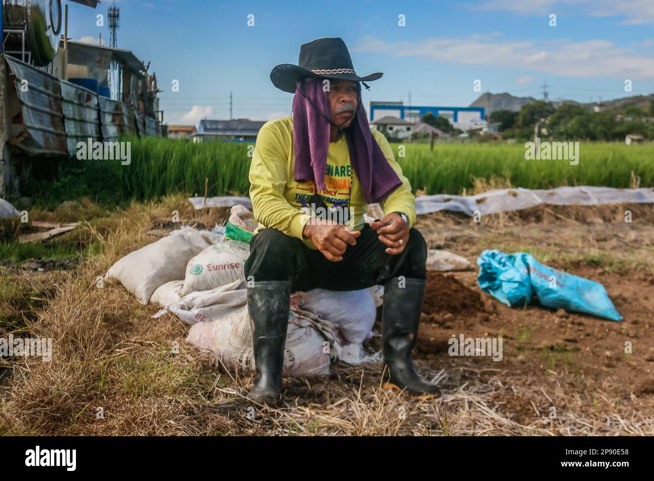 Teresa, Rizal, Philippines. 10th Mar, 2023. Filipino farmer works on a