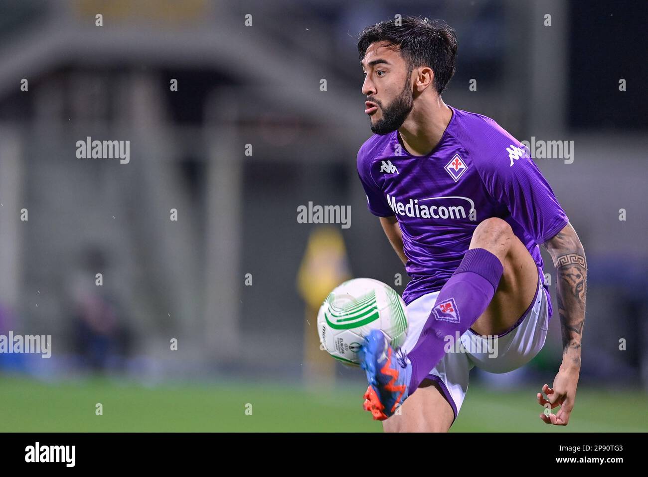Florence, Italy. 19th Feb, 2023. Nicolas Gonzalez (ACF Fiorentina) during ACF  Fiorentina vs Empoli FC, italian soccer Serie A match in Florence, Italy,  February 19 2023 Credit: Independent Photo Agency/Alamy Live News