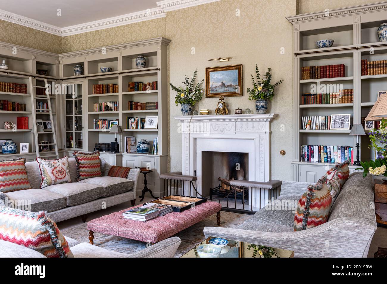 Zoffany wallpaper with fabrics by Colefax and Fowler in 18th century ...