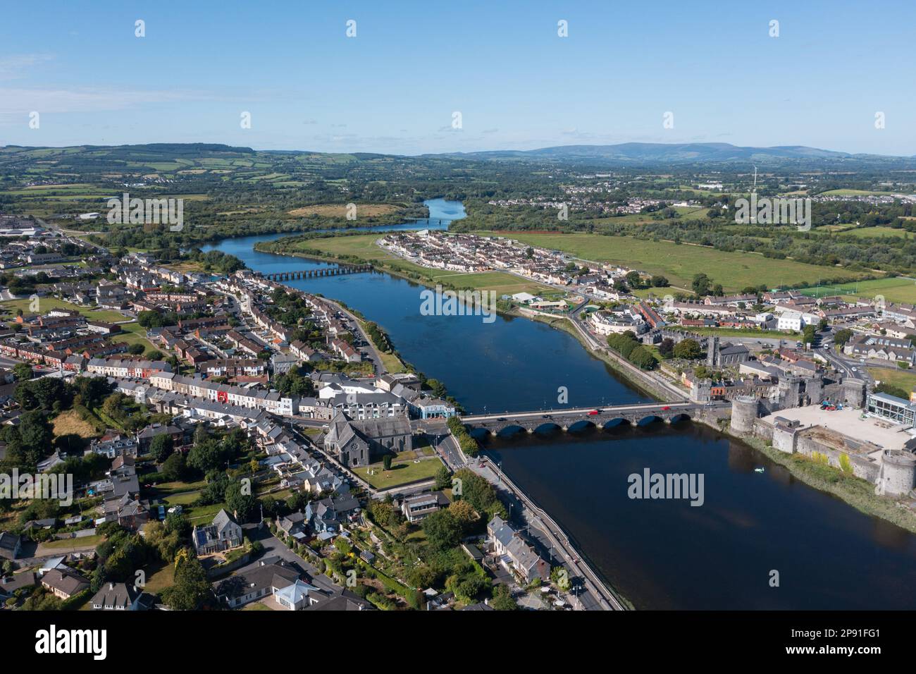 Fishing boats washed up on the bank of the river Shannon in Corbal Stock  Photo - Alamy