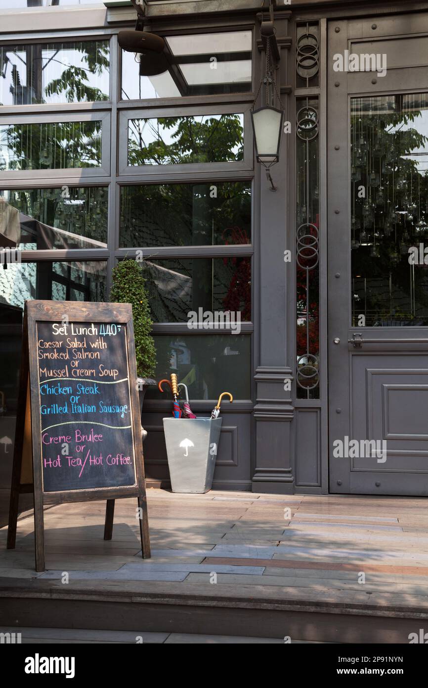 Chalkboard menu outside the restaurant. Empty board menu in front of the cafe Stock Photo Alamy