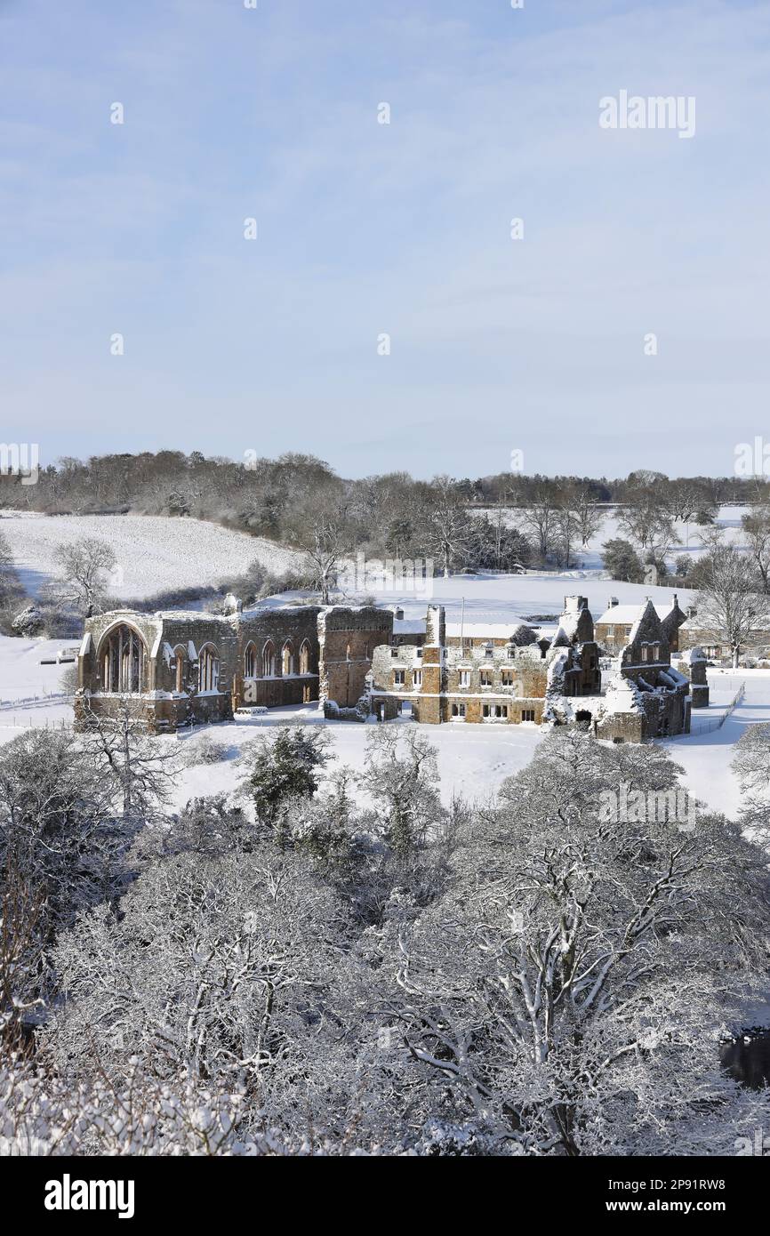 Egglestone Abbey, Barnard Castle, County Durham, UK. 10th March 2023. UK Weather. A beautiful snowy scene at the historic Egglestone Abbey as the weather began to clear and the sun came out in Barnard Castle today. Credit: David Forster/Alamy Live News Stock Photo