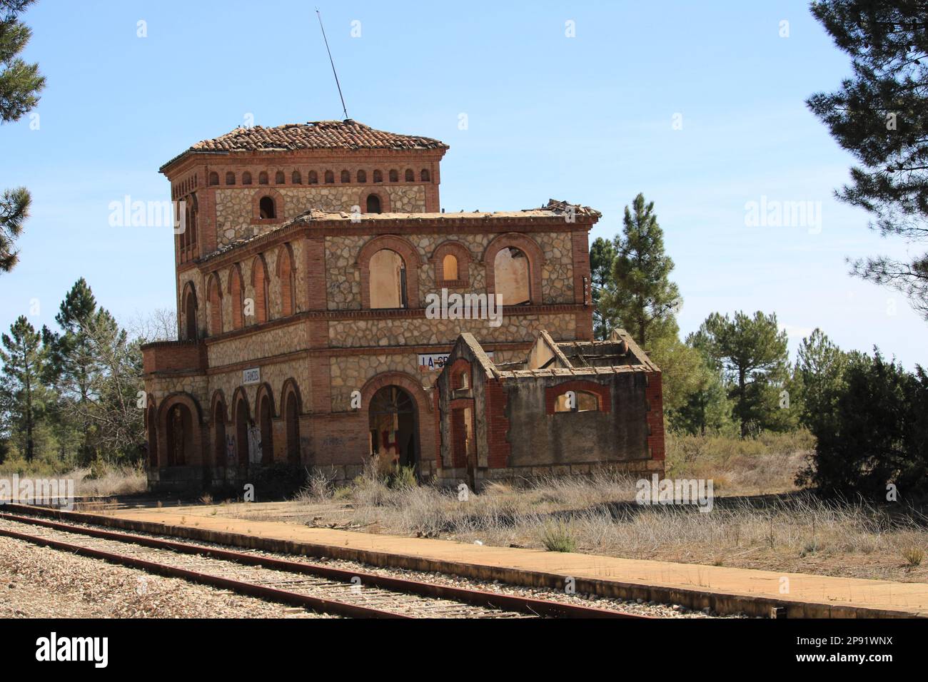 Apeadero abandonado Stock Photo Alamy