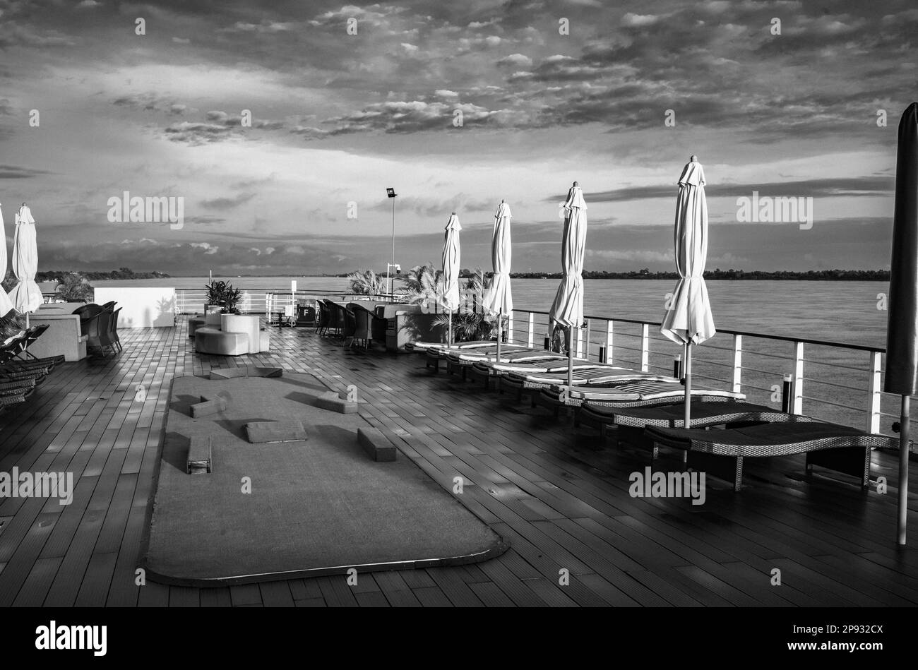 Phnom penh cruise Black and White Stock Photos & Images - Alamy