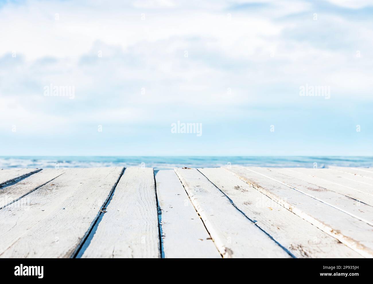 Front deck hi-res stock photography and images - Alamy