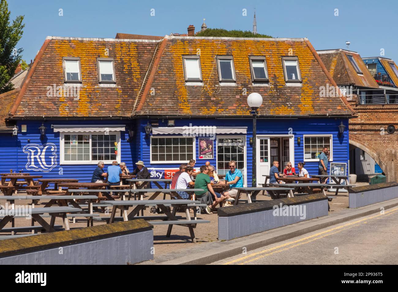 England, Kent, Folkestone, The Royal George Pub Stock Photo