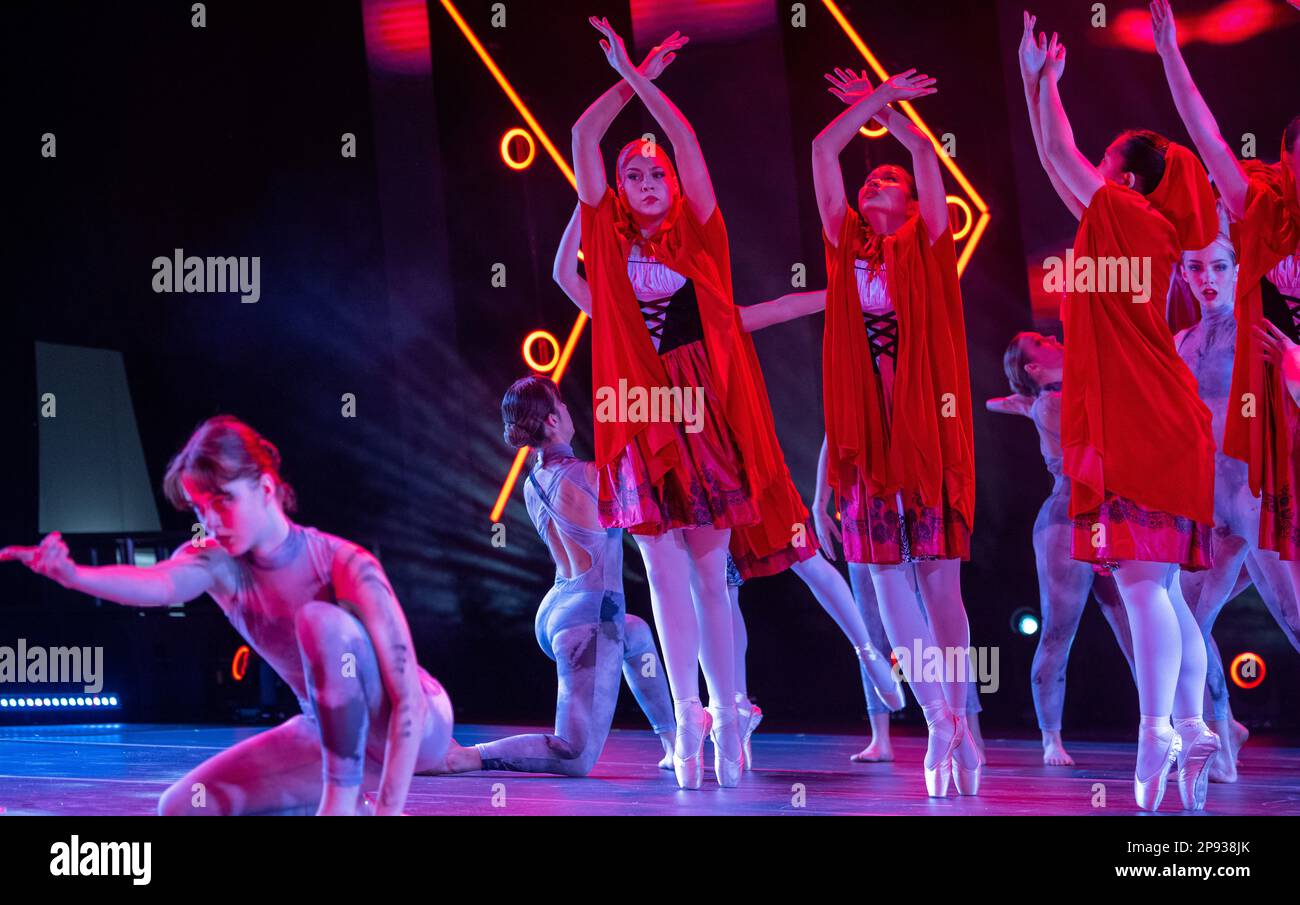 London, UK. , . Move IT 2023 the world's biggest dance event at the Excel Centre London UK Credit: Ian Davidson/Alamy Live News Stock Photo